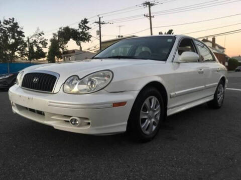 2005 Hyundai Sonata for sale at SUNSHINE AUTO SALES LLC in Paterson NJ