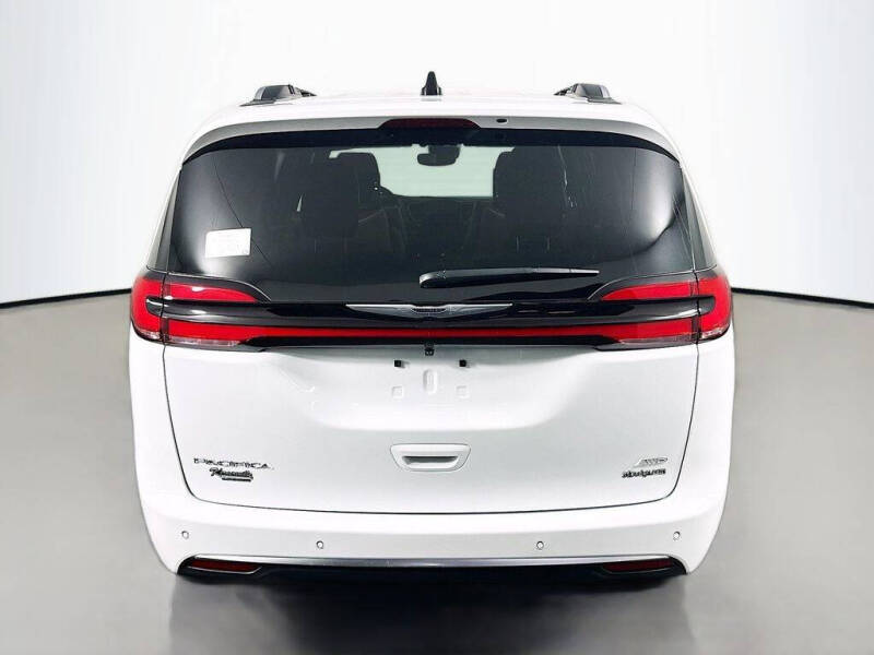 2026 Chrysler Pacifica Pinnacle