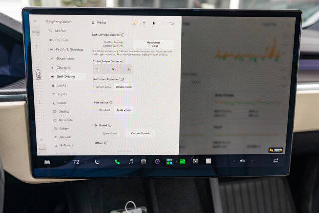 2022 Tesla Model X 36