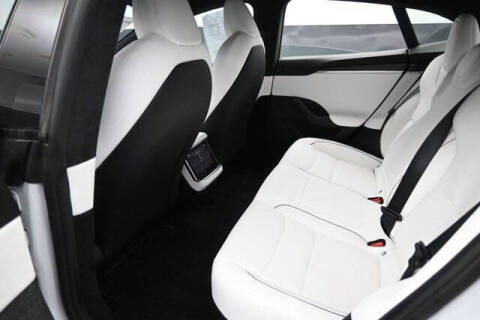 2022 Tesla Model S Plaid