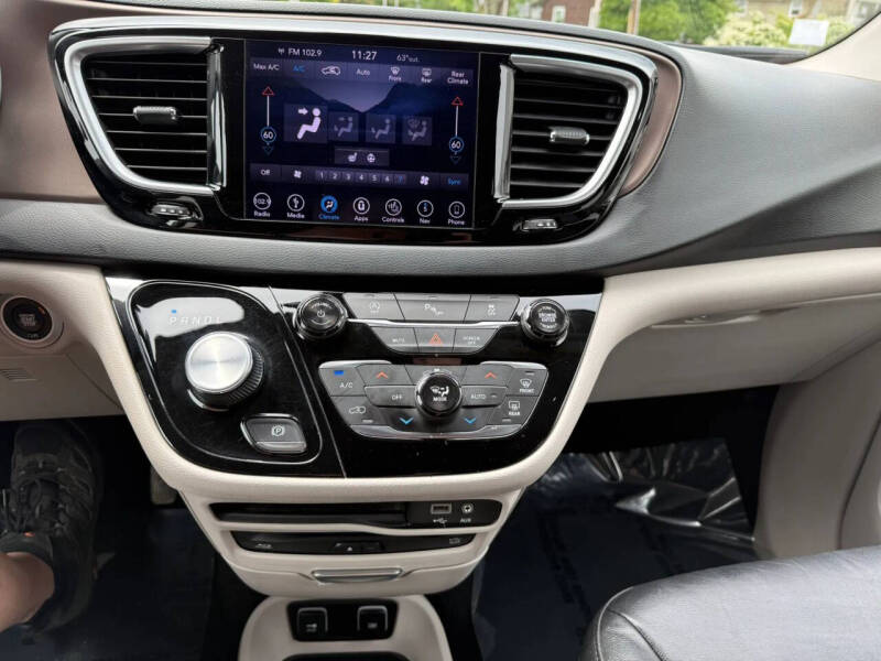 2018 Chrysler Pacifica Touring L Plus
