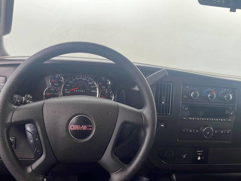 2024 GMC Savana 2500