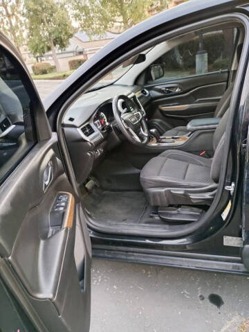 2017 GMC Acadia SLE-1