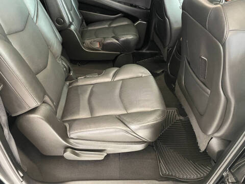 2018 Cadillac Escalade ESV Luxury