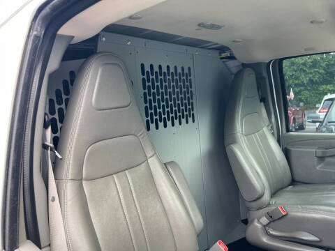 2021 Chevrolet Express 2500