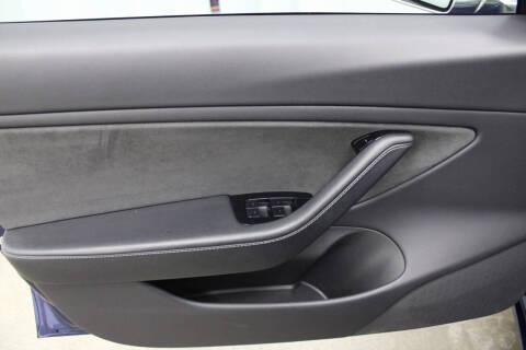 2019 Tesla Model 3 Mid Range