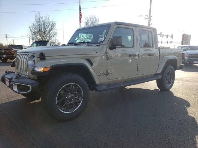 2022 Jeep Gladiator Overland