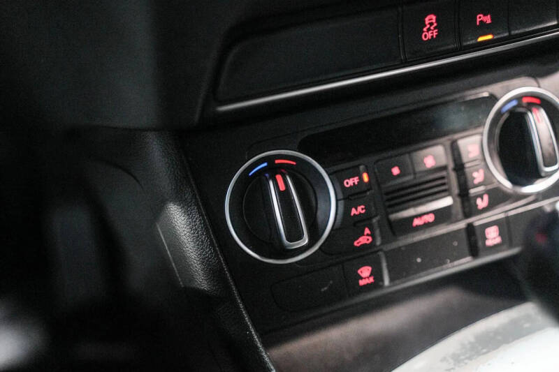 2017 Audi Q3 2.0T Premium