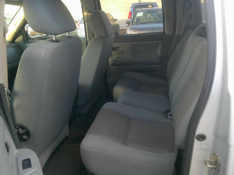 2005 Dodge Dakota SLT