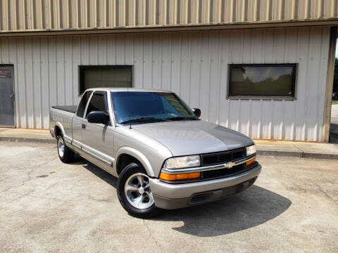 2001 Chevrolet S-10 for sale at M & A Motors LLC in Marietta GA