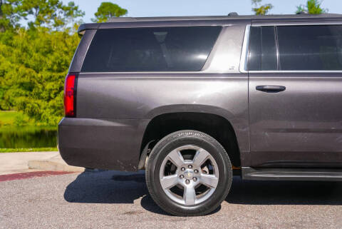 2017 Chevrolet Suburban LT