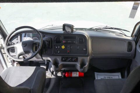 2016 Freightliner M2 106