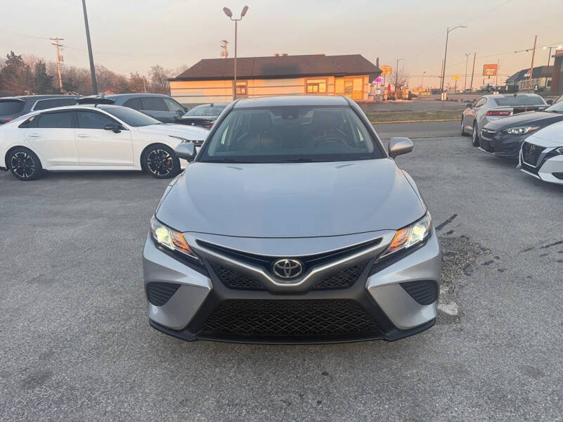 2019 Toyota Camry SE