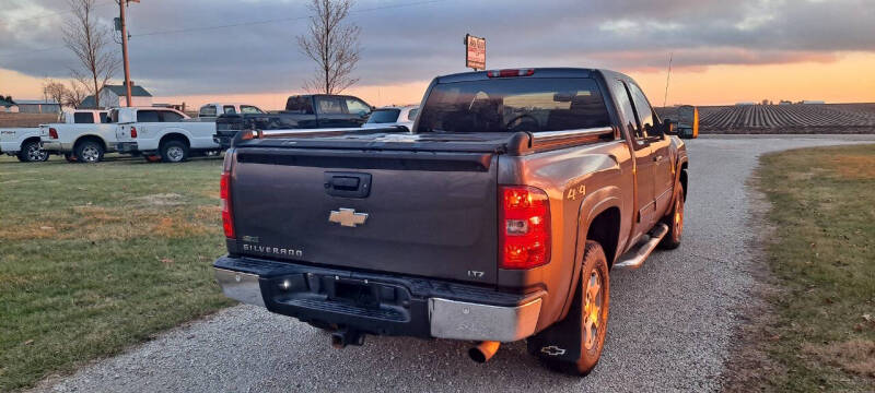 2010 Chevrolet Silverado 1500 LTZ photo 4