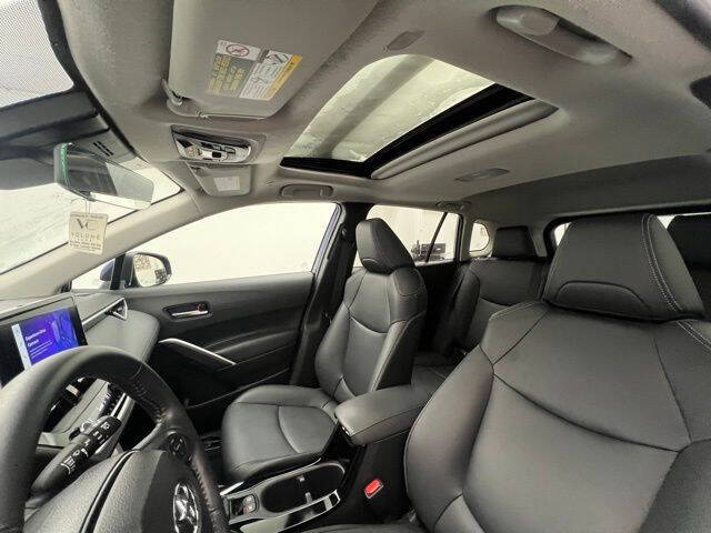 2024 Toyota Corolla Cross XLE