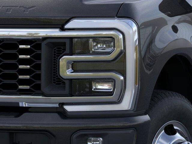 2025 Ford F-350 Super Duty Platinum