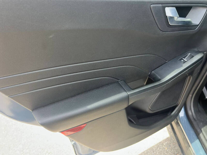 2024 Ford Escape Platinum