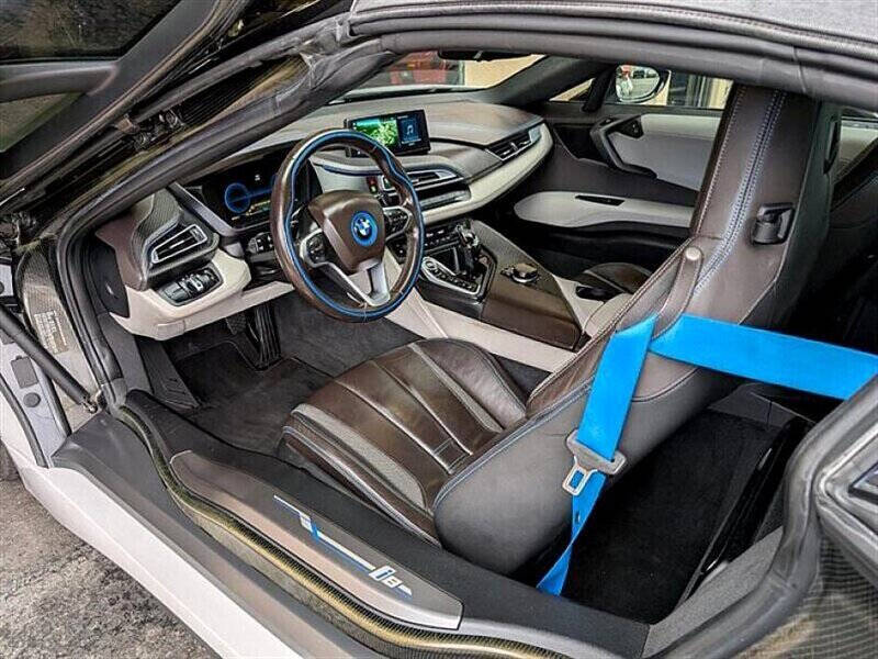 2019 BMW i8