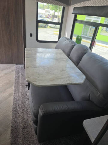 2021 Winnebago Voyage