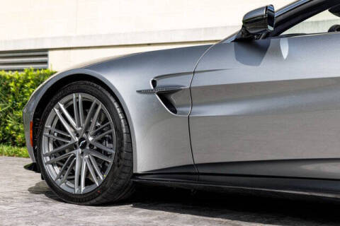 2026 Aston Martin Vantage Roadster