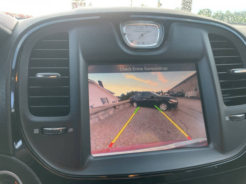 2016 Chrysler 300 S