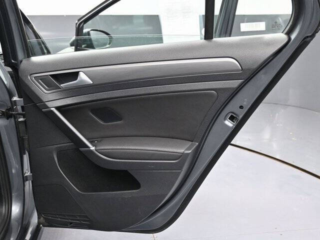 2021 Volkswagen Golf TSI