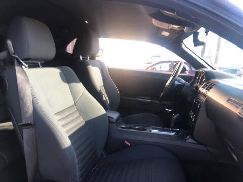 2012 Dodge Challenger SXT