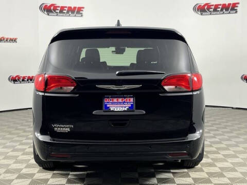 2026 Chrysler Voyager LX