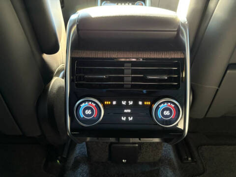 2023 Land Rover Range Rover P530 SE