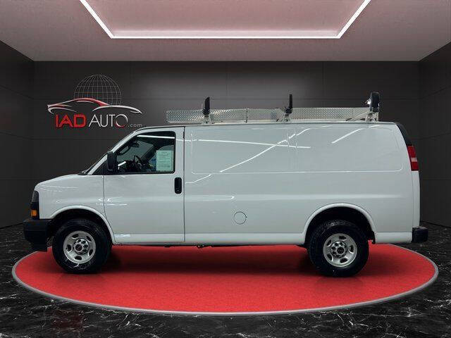 2023 GMC Savana 2500