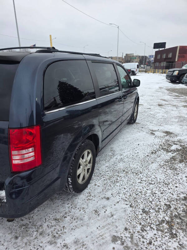 2008 Chrysler Town and Country Limited