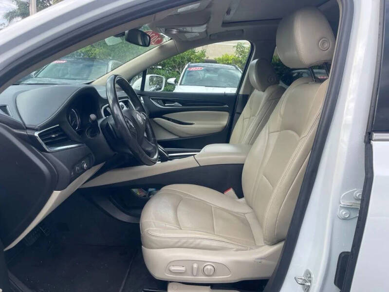 2020 Buick Enclave Essence