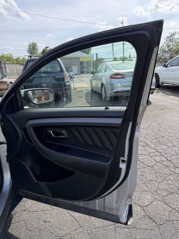 2010 Ford Taurus SEL