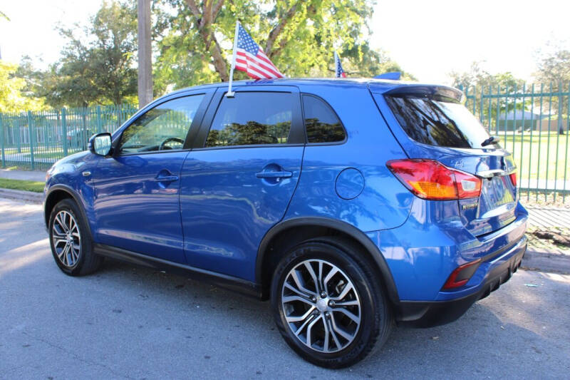 2019 Mitsubishi Outlander Sport SE