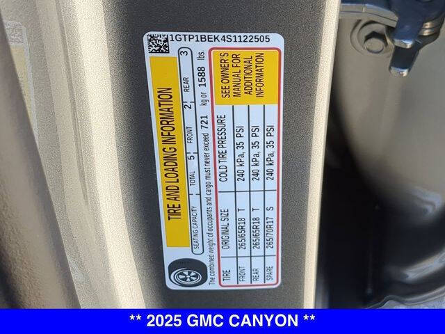 2025 GMC Canyon Elevation