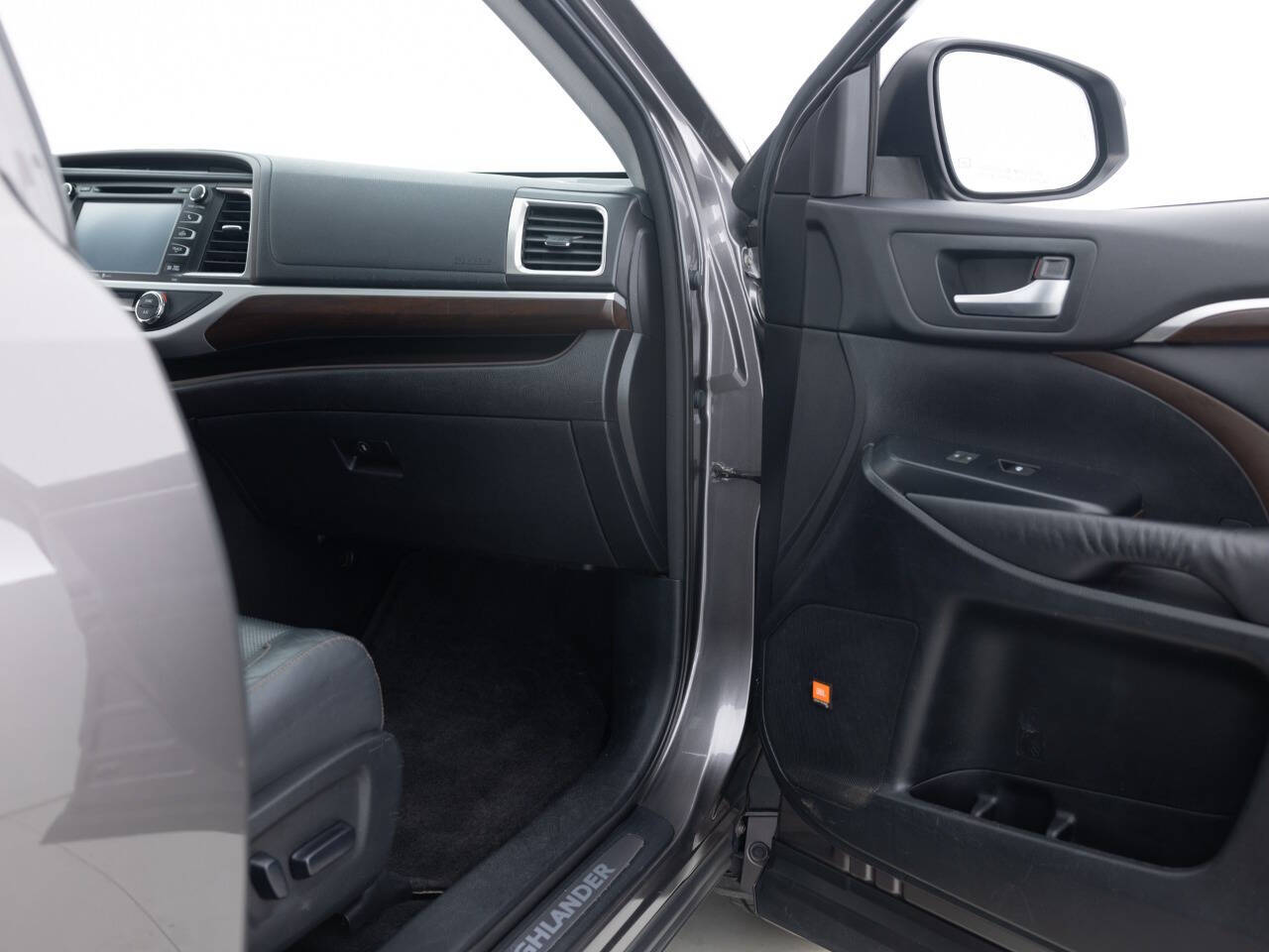 Used Car 2014 Toyota Highlander  Limited Platinum Awd 4dr Suv For Sale Under $15,000 In Coal City, Illinois