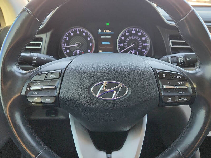 2019 Hyundai Elantra