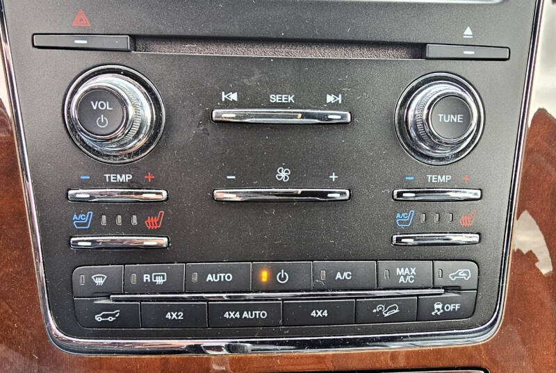 2017 Lincoln Navigator Select