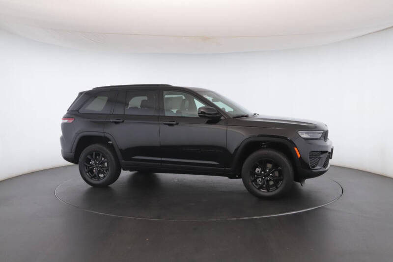 2025 Jeep Grand Cherokee Altitude X