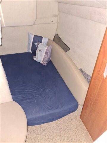 2004 Bayliner 245