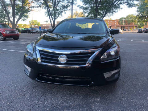 2015 Nissan Altima for sale at Modern Auto in Denver CO