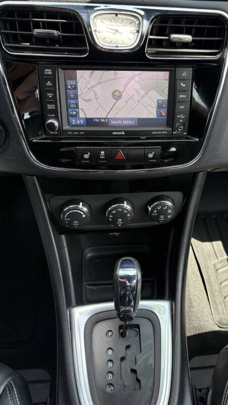 2012 Chrysler 200 Limited