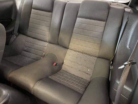 2006 Ford Mustang GT Deluxe