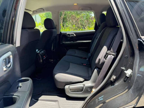 2018 Nissan Pathfinder S