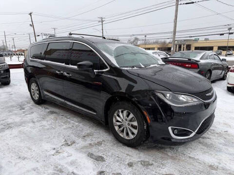 2018 Chrysler Pacifica Touring L Plus