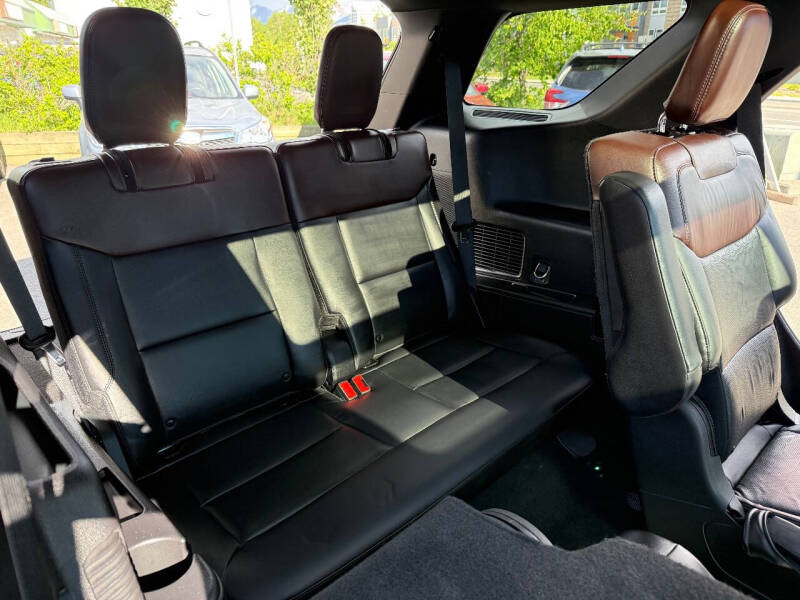 2021 Ford Explorer Platinum