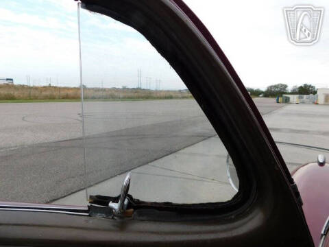 1941 Ford Super Deluxe