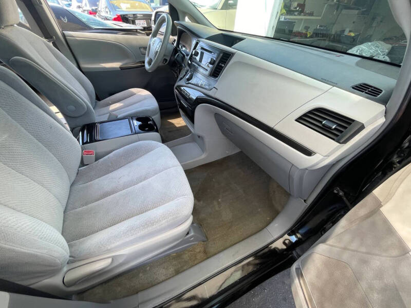 2013 Toyota Sienna