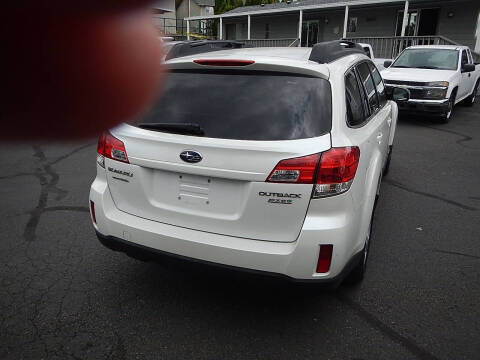 2010 Subaru Outback 2.5i Premium