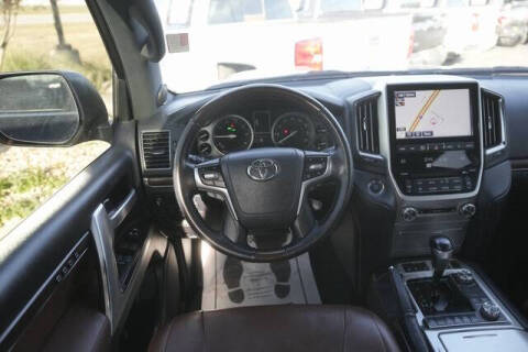 2018 Toyota Land Cruiser
